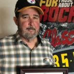 Knoxville Host Dies