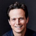 Hayes Taking Broadway Break From ‘HypochondriActor’ Scott Wolf headshot