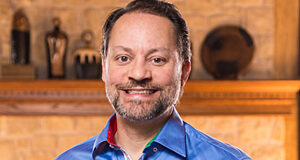Dr. Robert Zoellner